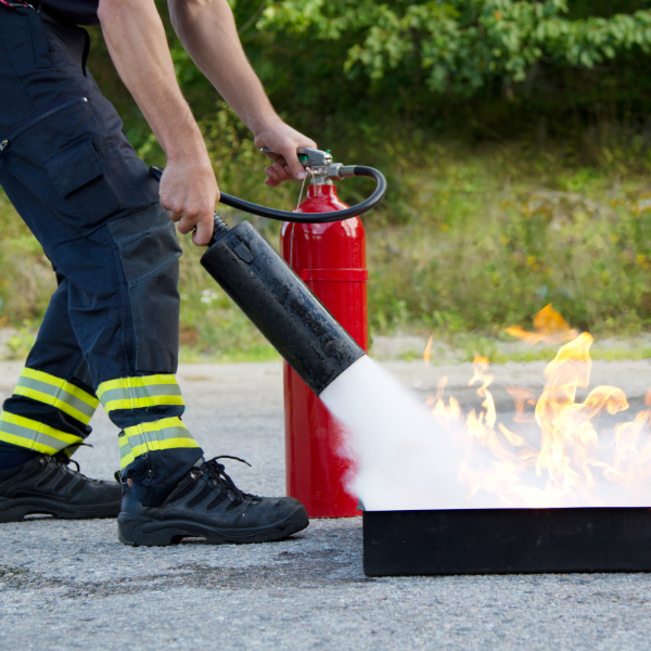 PFI Formation : Formation Incendie Pompier Extincteur - Obligations de formation en sécurité incendie | Le quotidien des salariés